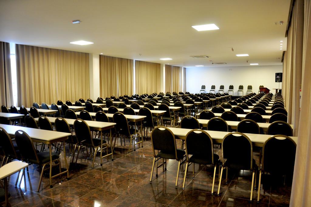 Galatas Golden Hotel Patos de Minas Dış mekan fotoğraf